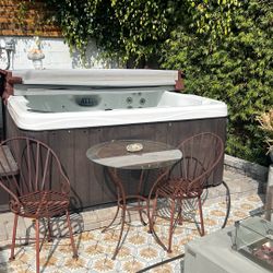 CalSpas Hot Tub
