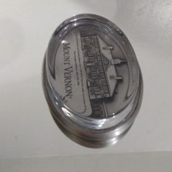 VINTAGE" MOUNT VERNON" PERTER - GLASS PAPERWEIGHT 5"×2.5 - M100