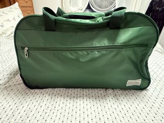Pacific Gear Rolling Duffel Bag