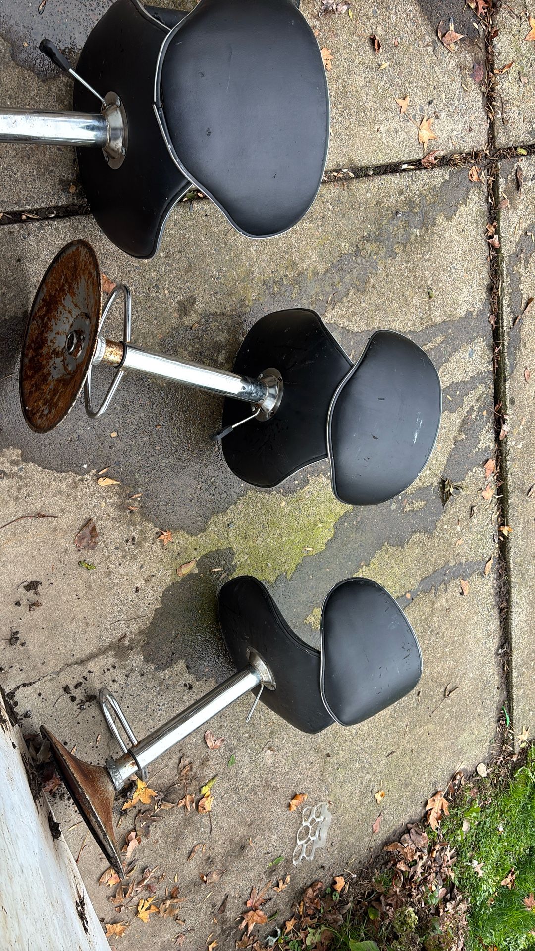 Free Three Bar Stools