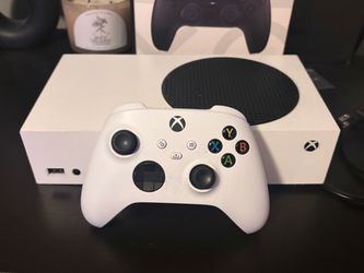 Xbox series s with controller