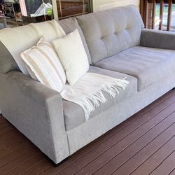 Comfortable 73’ Sofa Couch / Excellent Condition / Delivery Available