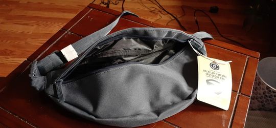 NEW FANNY PACK AND USED BABY MONITOR READ BELOW 