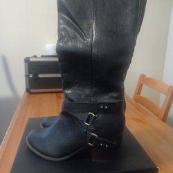 New Fergie Harness Tall Boots Women's Size 9.5 