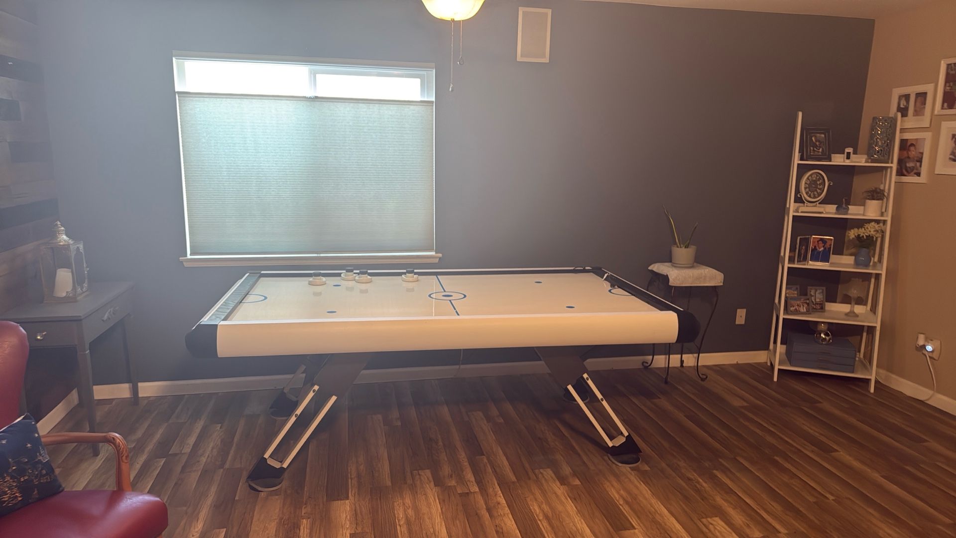 Air Hockey Table