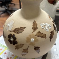 Beautiful Vase Bige Color With Brown Flowers 