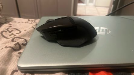 RAZER Basilisk v3 mouse Hyperspeed