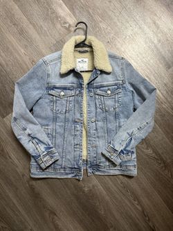 Women’s Holister Sherpa XS