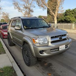 2005 Toyota Sequoia