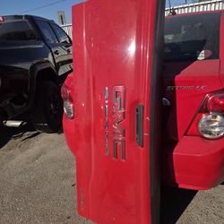 Gmc tail gate