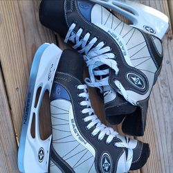 Ice skates size9