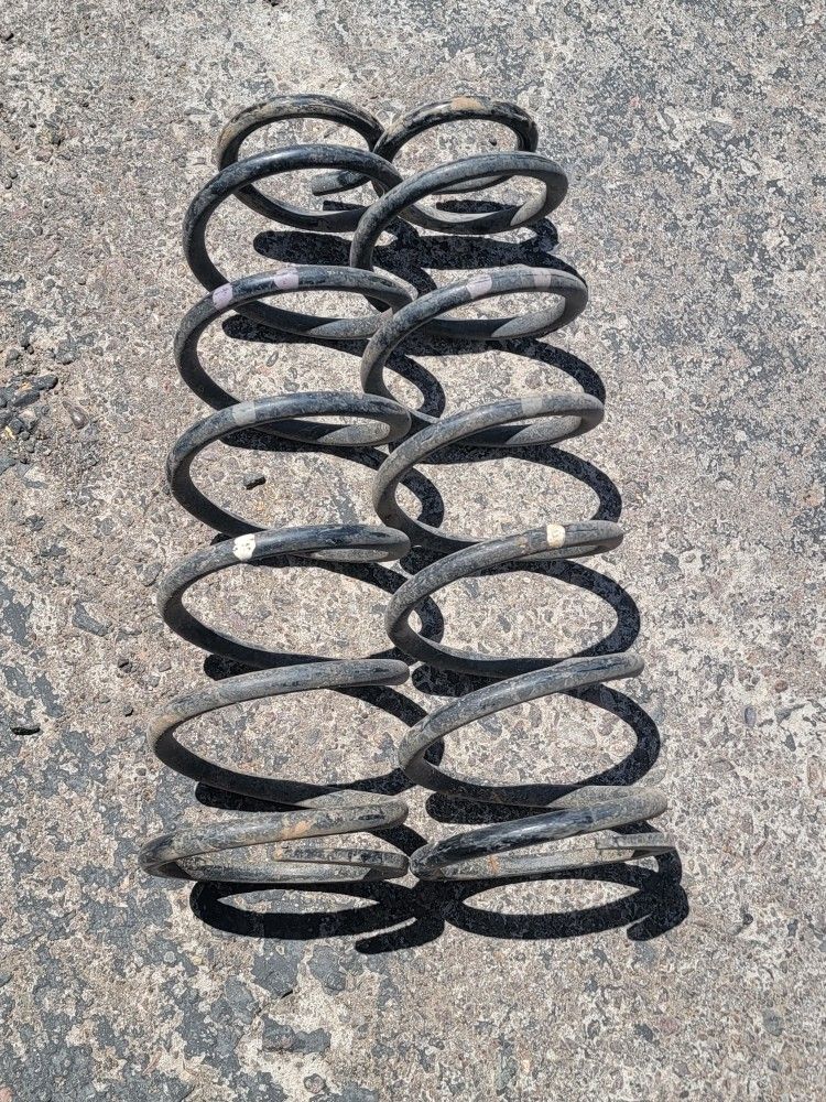 LC 80 Coil Springs 3rd Gen 4runner $150 Obo