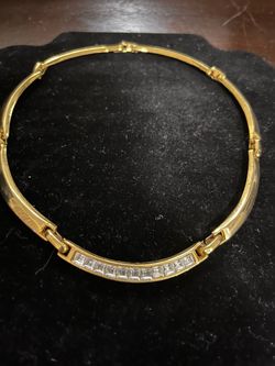 Gold Tone Collar Necklace with Crystal Stones