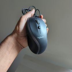 Logitech M-U0007 Performance Wired USB 6-Button Mouse Black Gray