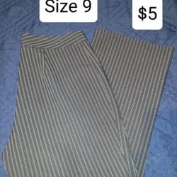 Women's Slacks. Professional Pants. Gray Striped Pants With White Lines. .. Pantalones Profesionales