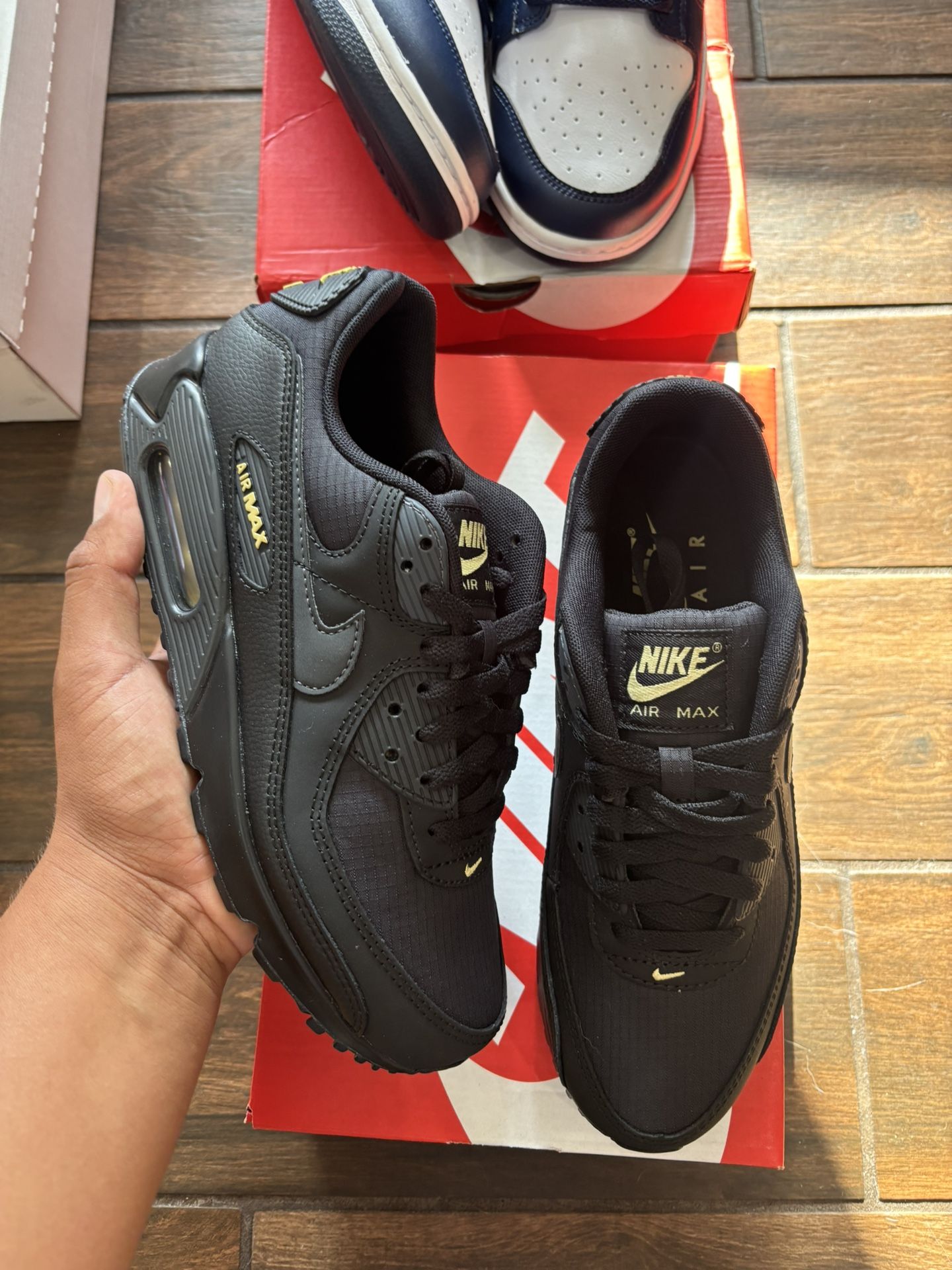Air Max 90 Black Buff Gold