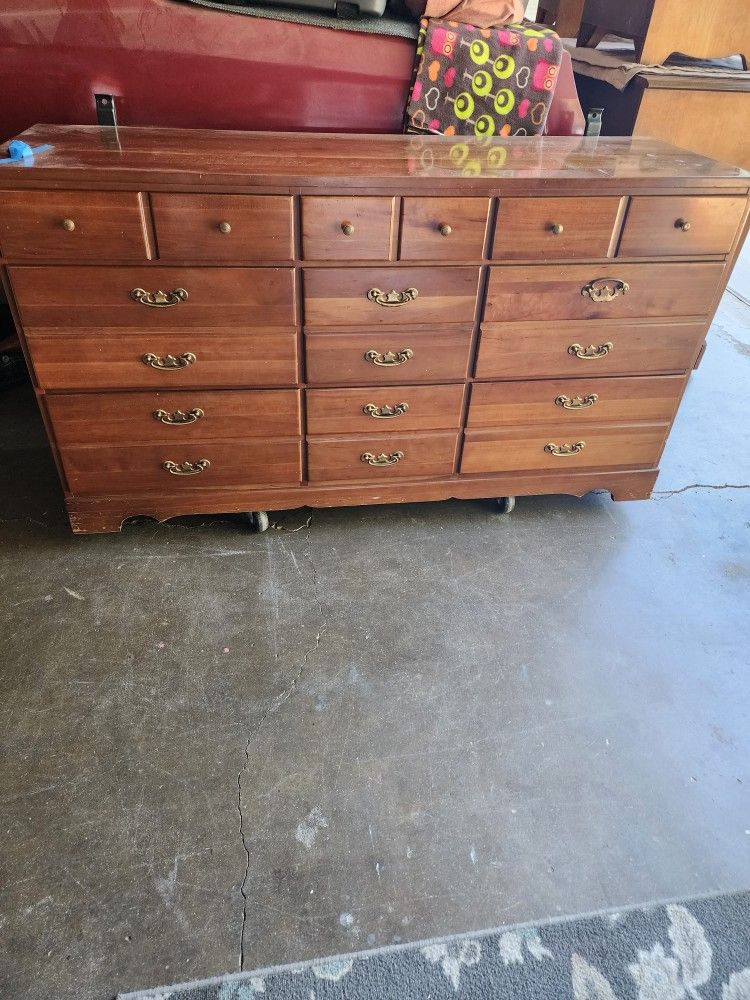 Dresser for Sale in Modesto, CA OfferUp