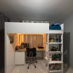 Cama Twin,  Armario, Gavetas Y Escritorio 