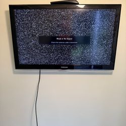 Samsung 40” TV