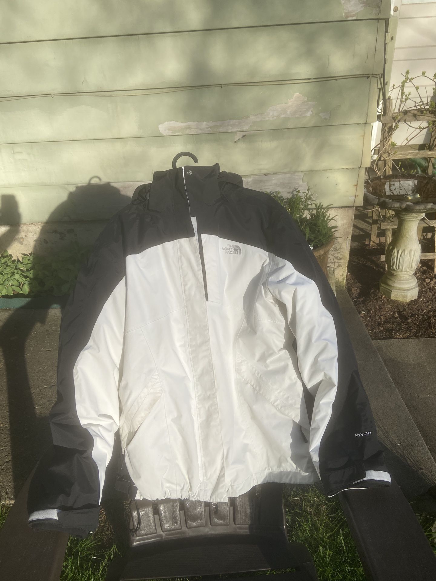 The North Face Black and White Women’s Jacket XL