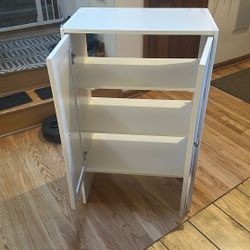 California closet shelving system
