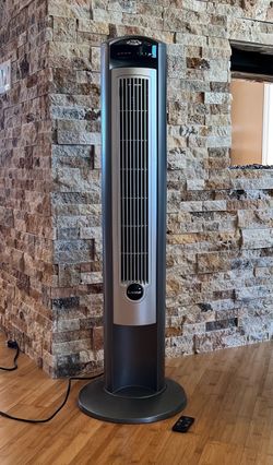 LASKO OSCILLATING TOWER FAN WITH REMOTE