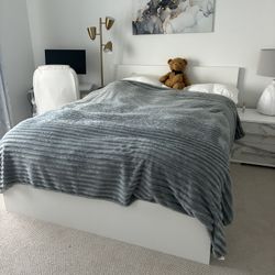 Ikea storage bed Purchased Oct 2025 – like new