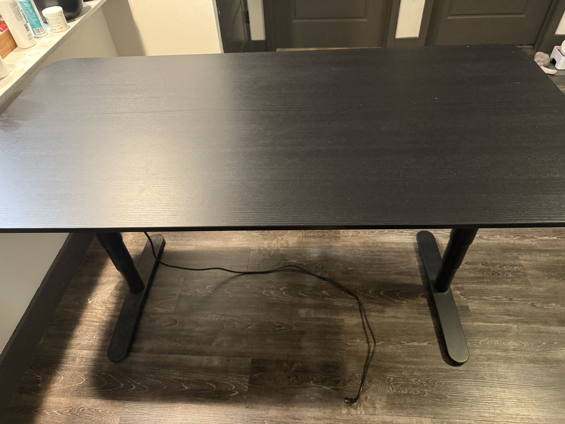 Electric Height-Adjustable Desk — MUST GO 📍 Pickup Only (Gainesville, FL)