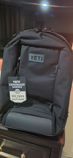 YETI Crossroads 27L Backpack Black