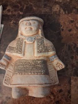 Mayan statue