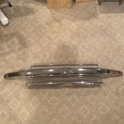 2002-09 Chevy Trailblazer Grill