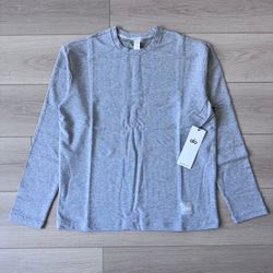 Alo Yoga Grey Long Sleeve Shirt