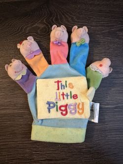 This Little Piggy [With Hand Puppet] by Michelle Berg (English) Board Books Book