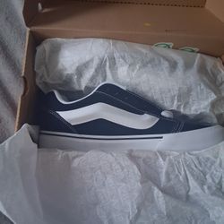 VAN KNU SKOOL SIZE 11 