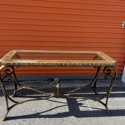CONSOLE / ENTRANCE TABLE/ GLASS TOP/ IN GREAT CONDITION/ DELIVERY NEGOTIABLE 