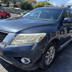 2014 Nissan Pathfinder