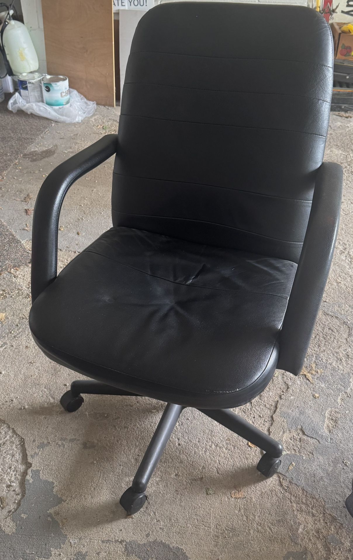 Large Black Office Chair *MakeAnOffer*