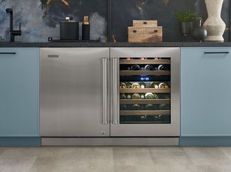 (Negotionable) Sub Zero-Wolf 24" Designer Undercounter Wine Storage (Right Hinge)