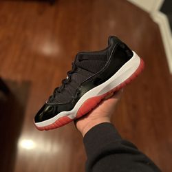 Jordan 11 Low Bred Sz 10.5 
