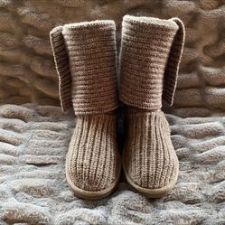 Ugg classic Cardy Knit Boots