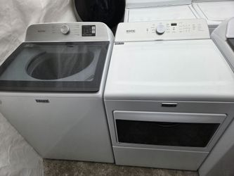 Like New Maytag HE Washer $300/Maytag Dryer gas $325