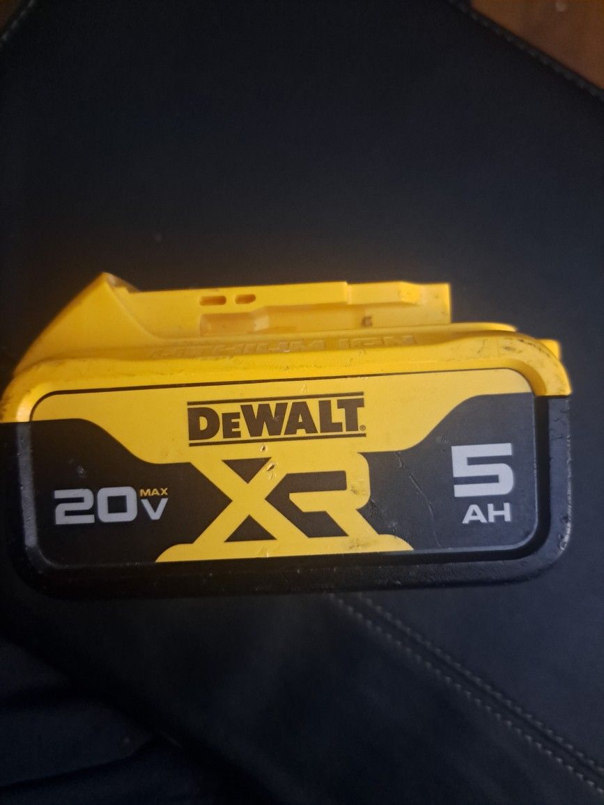 Dewalt 5AH Battery/Good Condition!