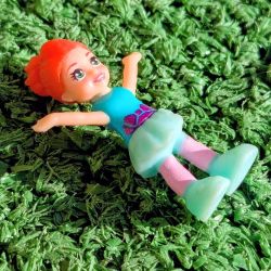 Polly Pocket Lila Draper Replacement Tiny Micro Doll Toy Rubber Figure Piece EUC