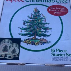 Spode Christmas Tree China Set For 4 