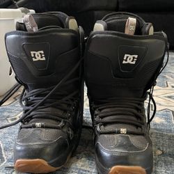 DC SNOWBOARD BOOTS