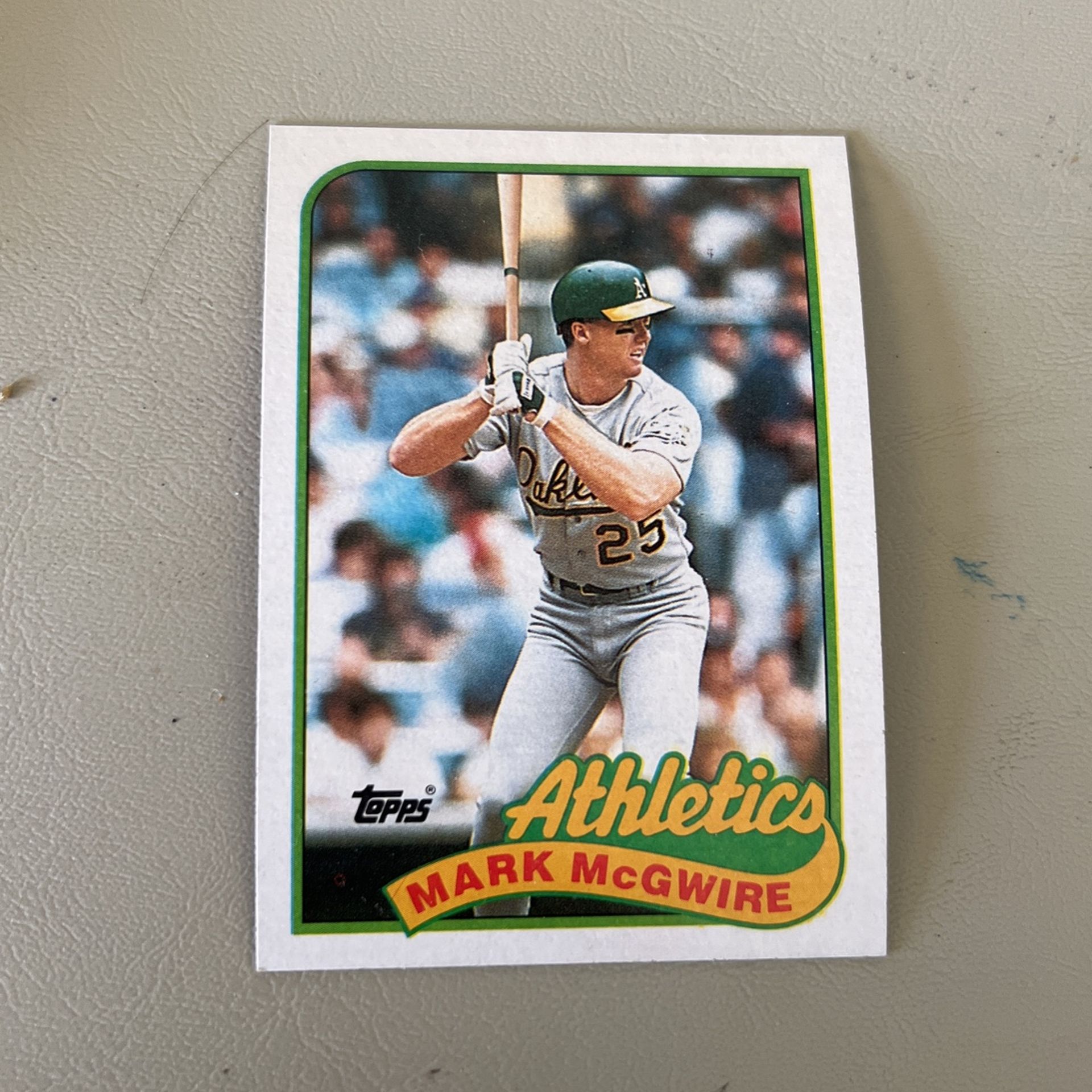 Topps 1989 Mark McGwire Baseball Card Error 220 Weight