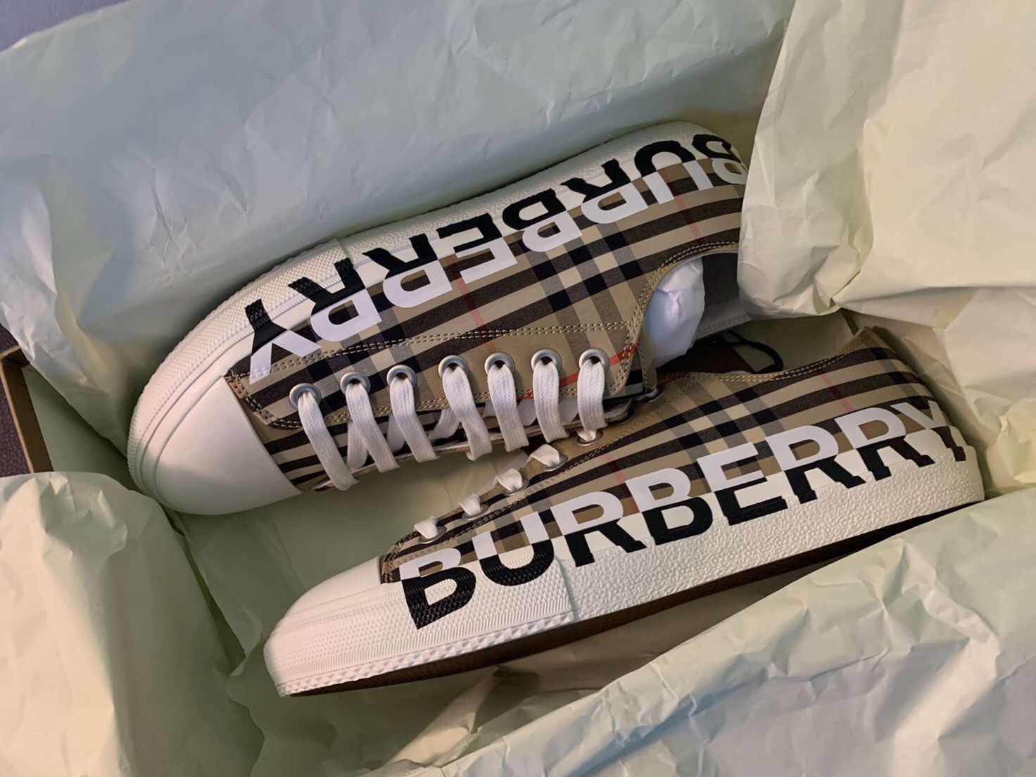 Burberry Beige Logo Check Low-Top Sneakers Size 11