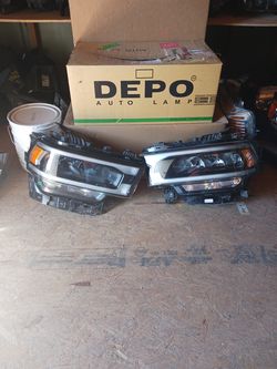 2019-2024 RAM 2500 /3500 headlights Full LED RH LH OEM