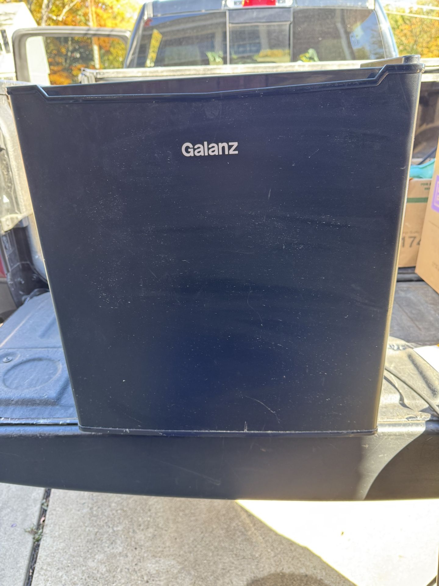 Galanz 1.7 CU.ft Compact Refrigerator - Black