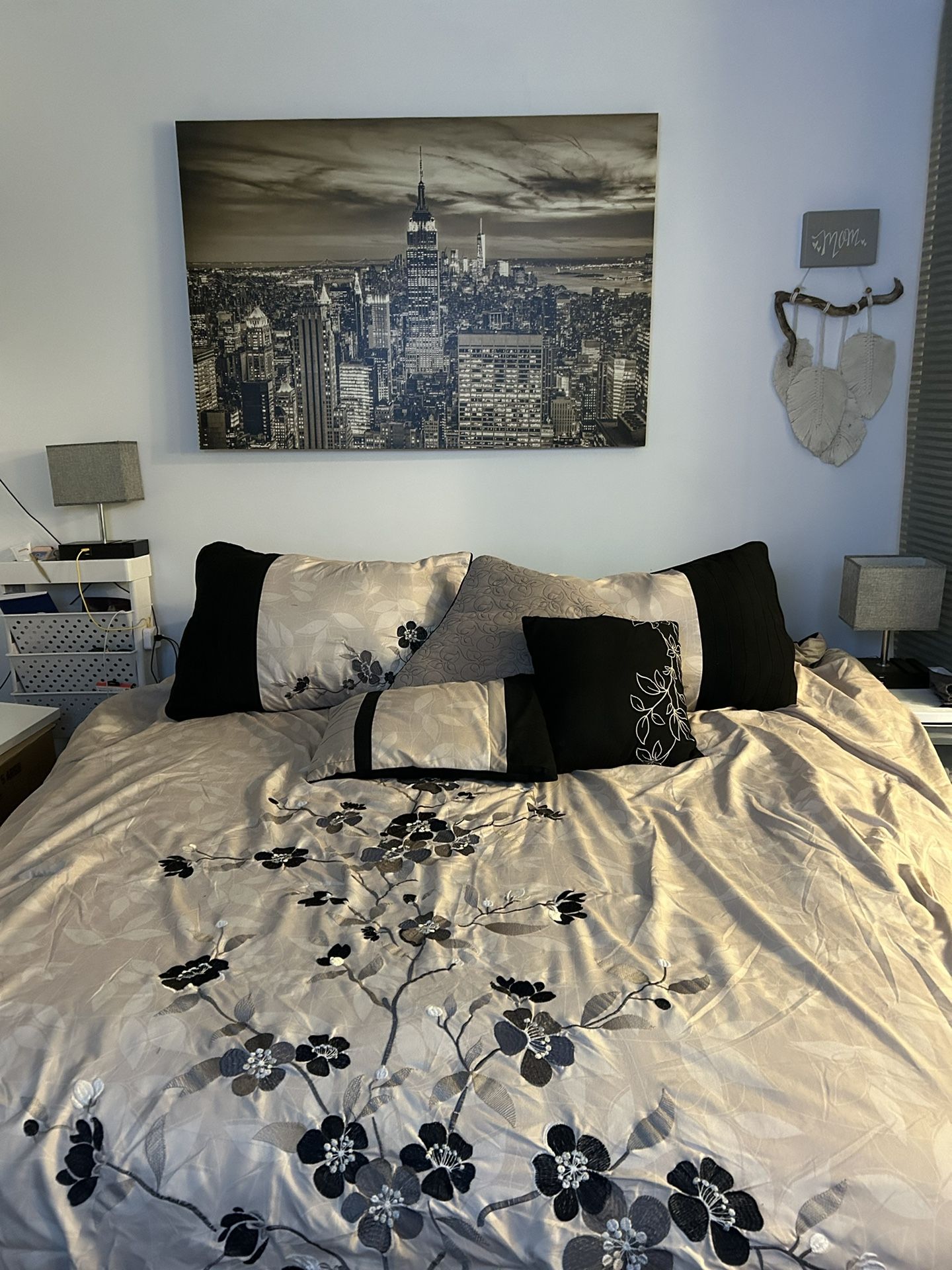 6 Pieces Comfort Set - Queen Size
